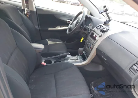 2011 Toyota Corolla S z USA, uszkodzony, nr VIN 2T1BU4EE0BC552860